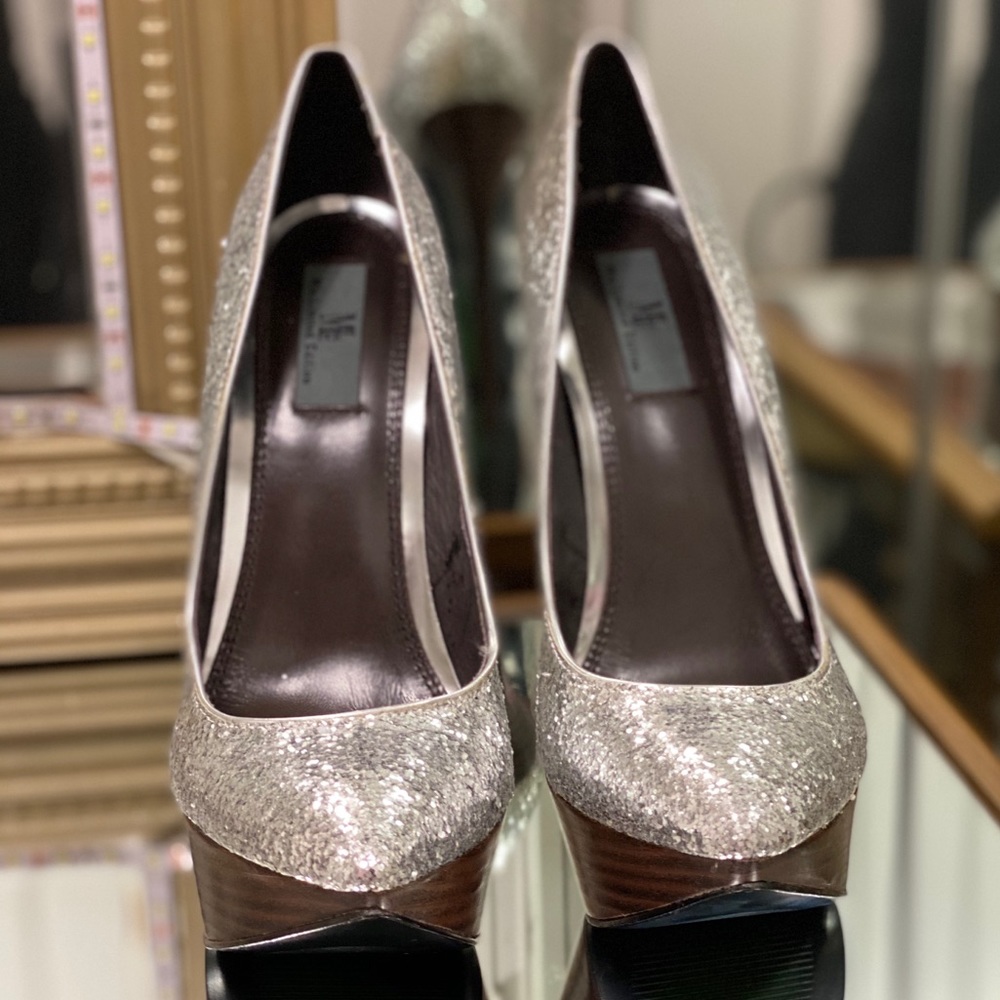 High Heels - Picture 2 of 8